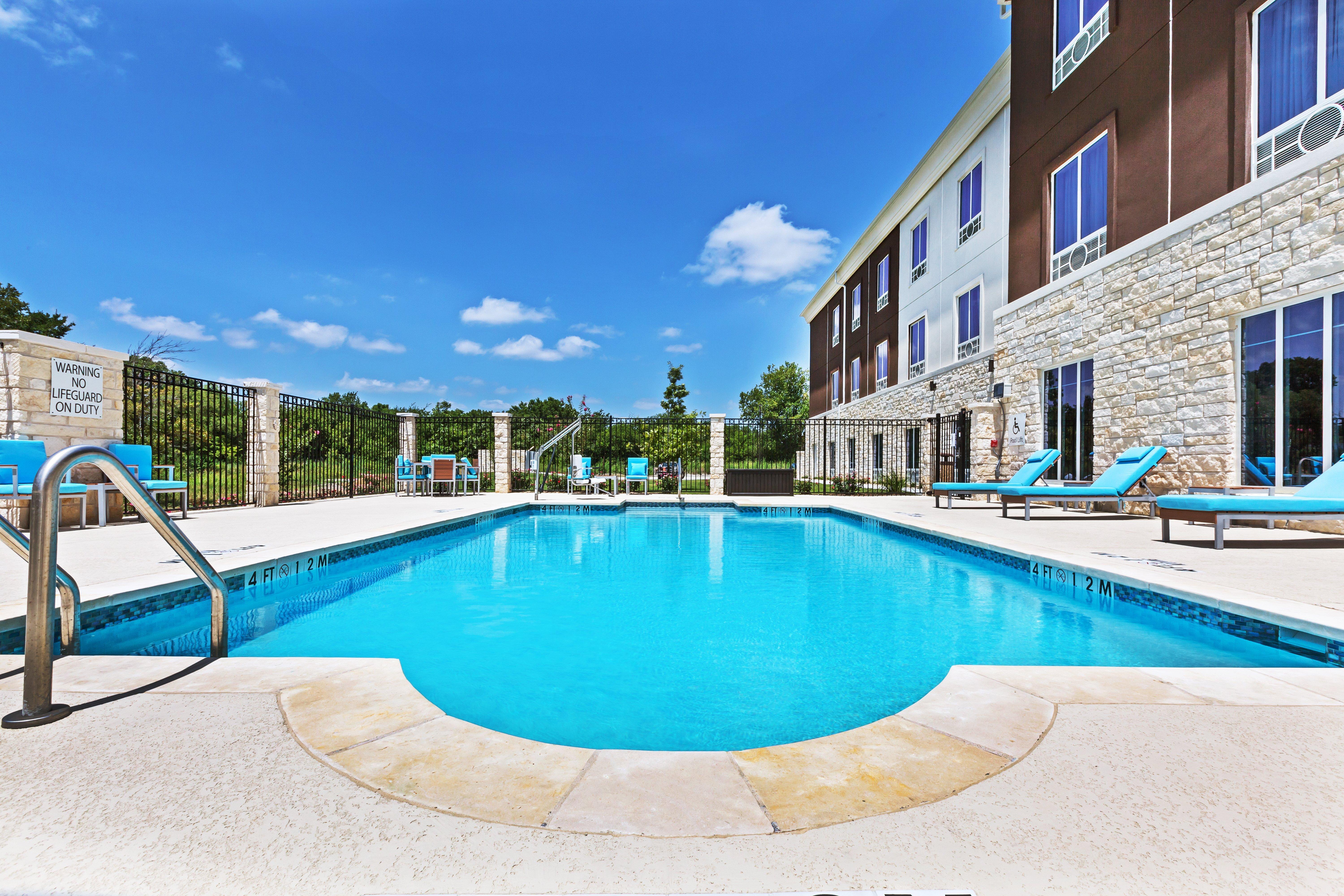 Holiday Inn Express And Suites Killeen-Fort Hood Area By Ihg Bagian luar foto